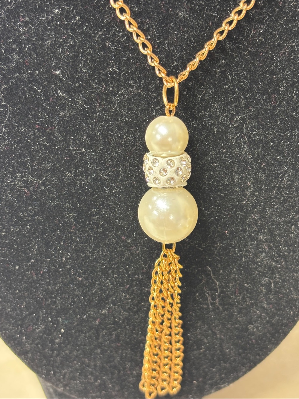 Gold Pearl Tassel Pendant Necklace - Picture 2 of 3